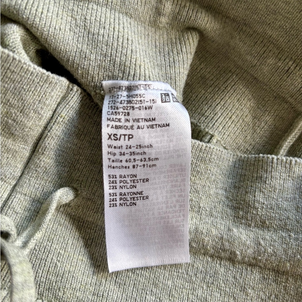 TWO Uniqlo WASHABLE KNIT RIBBED PANTS in Cream and Light Sage - Picture 3 of 13